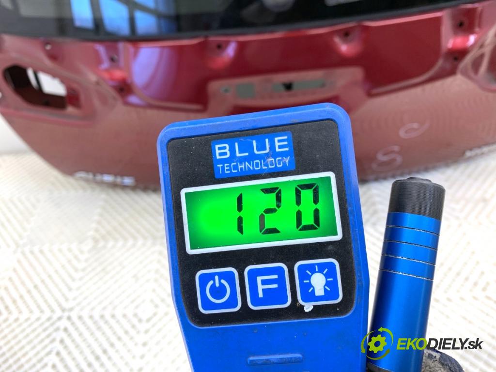 TOYOTA AURIS II liftback 2017 73 kW 1.8 Hybrid (ZWE186_) 1798 kapota zad 3T3