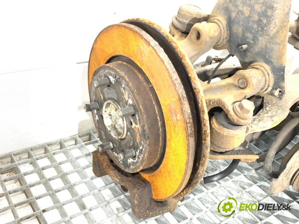 TOYOTA AURIS II liftback 2017 73 kW 1.8 Hybrid (ZWE186_) 1798 Výstuha zad