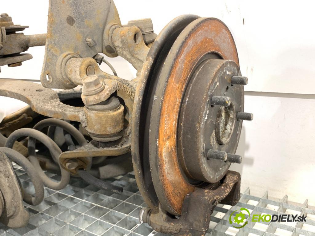 TOYOTA AURIS II liftback 2017 73 kW 1.8 Hybrid (ZWE186_) 1798 Výstuha zad