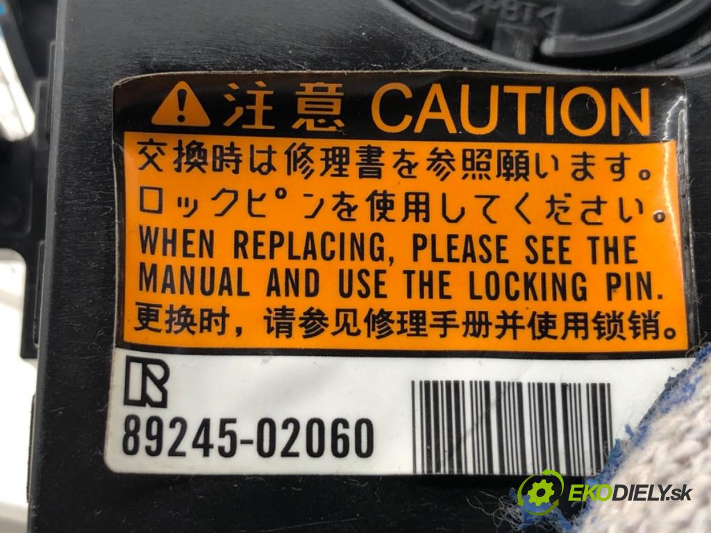 TOYOTA AURIS II liftback 2017 73 kW 1.8 Hybrid (ZWE186_) 1798 kroužek slimák airbag 89245-02060 (Airbag)