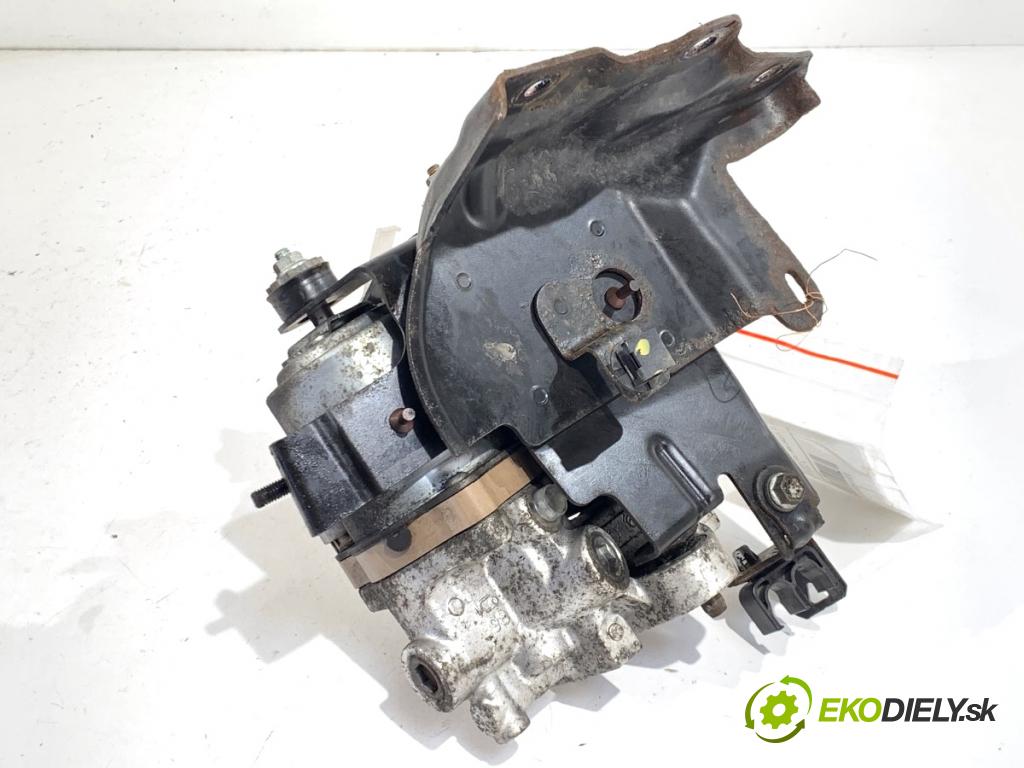 TOYOTA AURIS II liftback 2017 73 kW 1.8 Hybrid (ZWE186_) 1798 Posilovač bŕzd 47070-12010