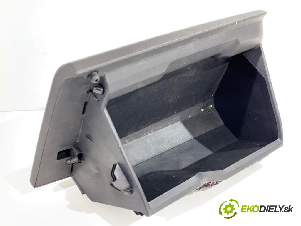 TOYOTA AURIS II liftback 2017 73 kW 1.8 Hybrid (ZWE186_) 1798 Priehradka, kastlík spolujazdca  (Priehradka (kastlík))