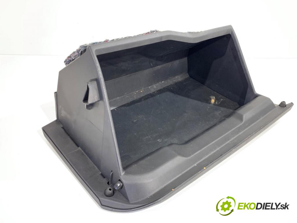 TOYOTA AURIS II liftback 2017 73 kW 1.8 Hybrid (ZWE186_) 1798 Priehradka, kastlík spolujazdca  (Priehradka (kastlík))