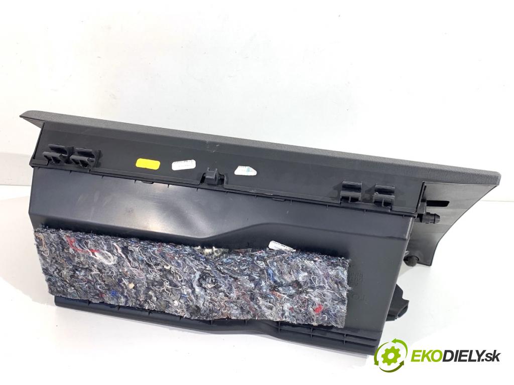 TOYOTA AURIS II liftback 2017 73 kW 1.8 Hybrid (ZWE186_) 1798 Priehradka, kastlík spolujazdca  (Priehradka (kastlík))