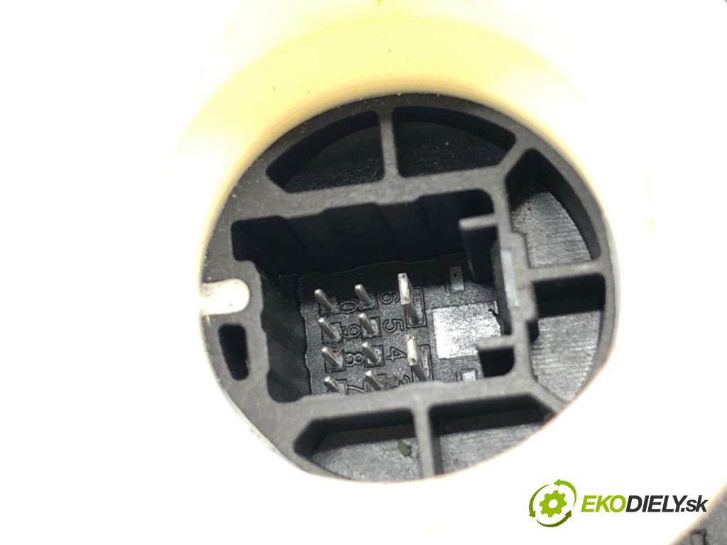 TOYOTA AURIS II liftback 2017 73 kW 1.8 Hybrid (ZWE186_) 1798 Mechanizmus okna pravy predný 85710-02420