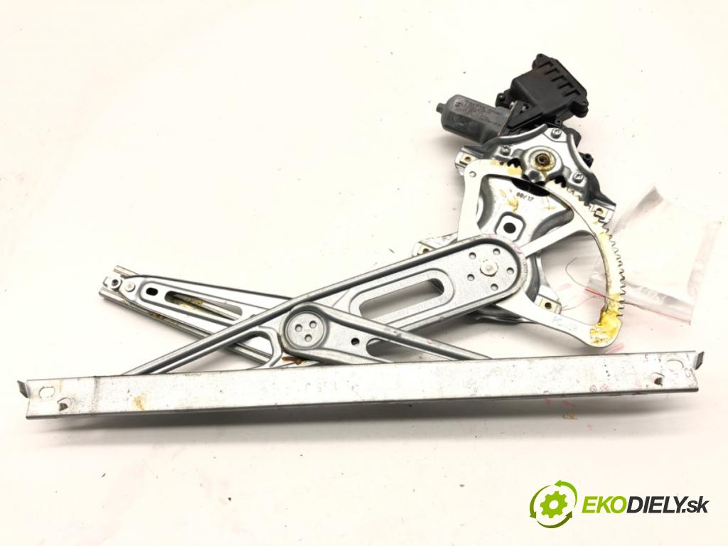 TOYOTA AURIS II liftback 2017 73 kW 1.8 Hybrid (ZWE186_) 1798 Mechanizmus okna pravy predný 85710-02420