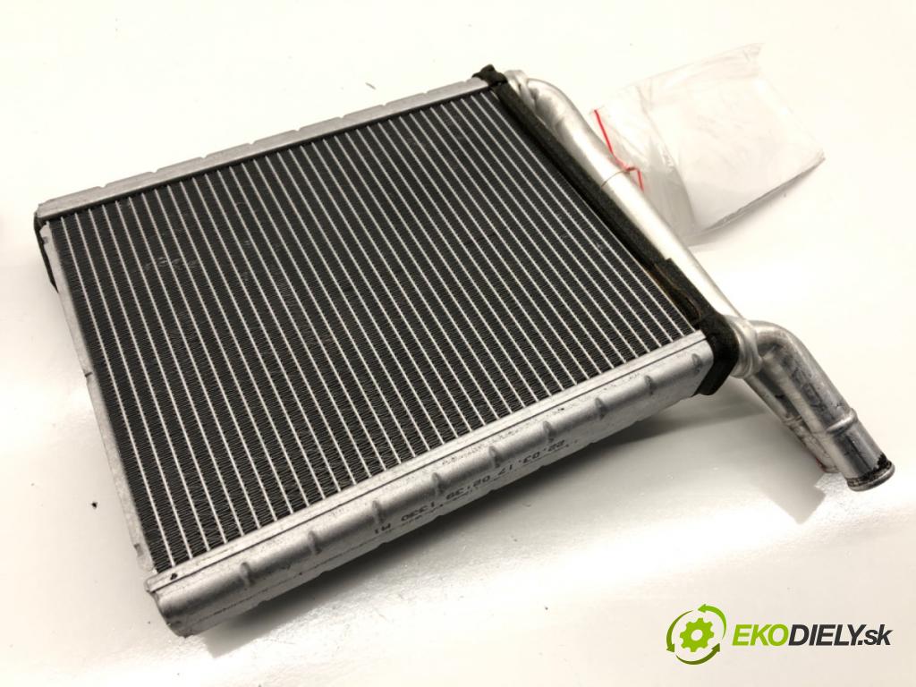 TOYOTA AURIS II liftback 2017 73 kW 1.8 Hybrid (ZWE186_) 1798 topné těleso radiátor topení  (Radiátor topení)