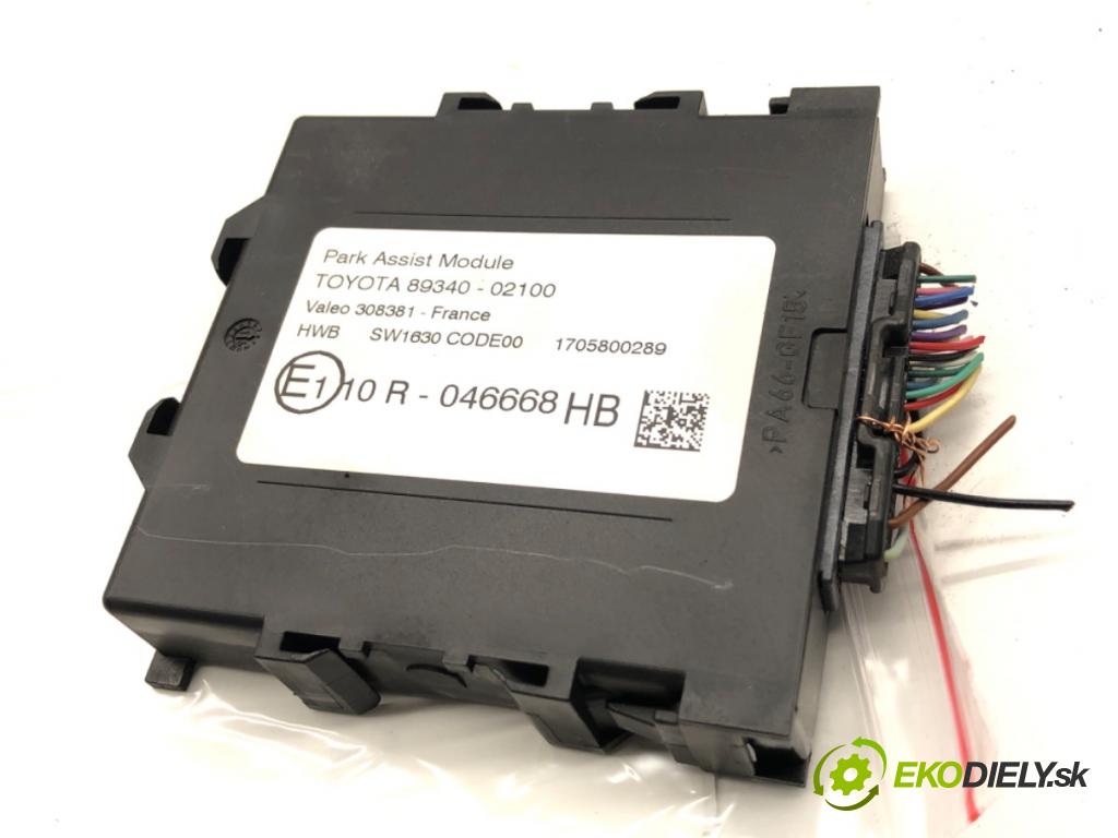 TOYOTA AURIS II liftback 2017 73 kW 1.8 Hybrid (ZWE186_) 1798 modul PDC 89340-02100 (Řídící jednotka ostatní)