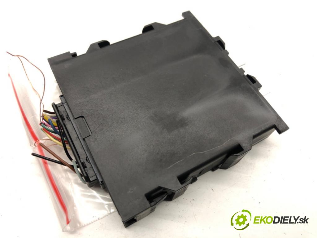 TOYOTA AURIS II liftback 2017 73 kW 1.8 Hybrid (ZWE186_) 1798 modul PDC 89340-02100 (Řídící jednotka ostatní)