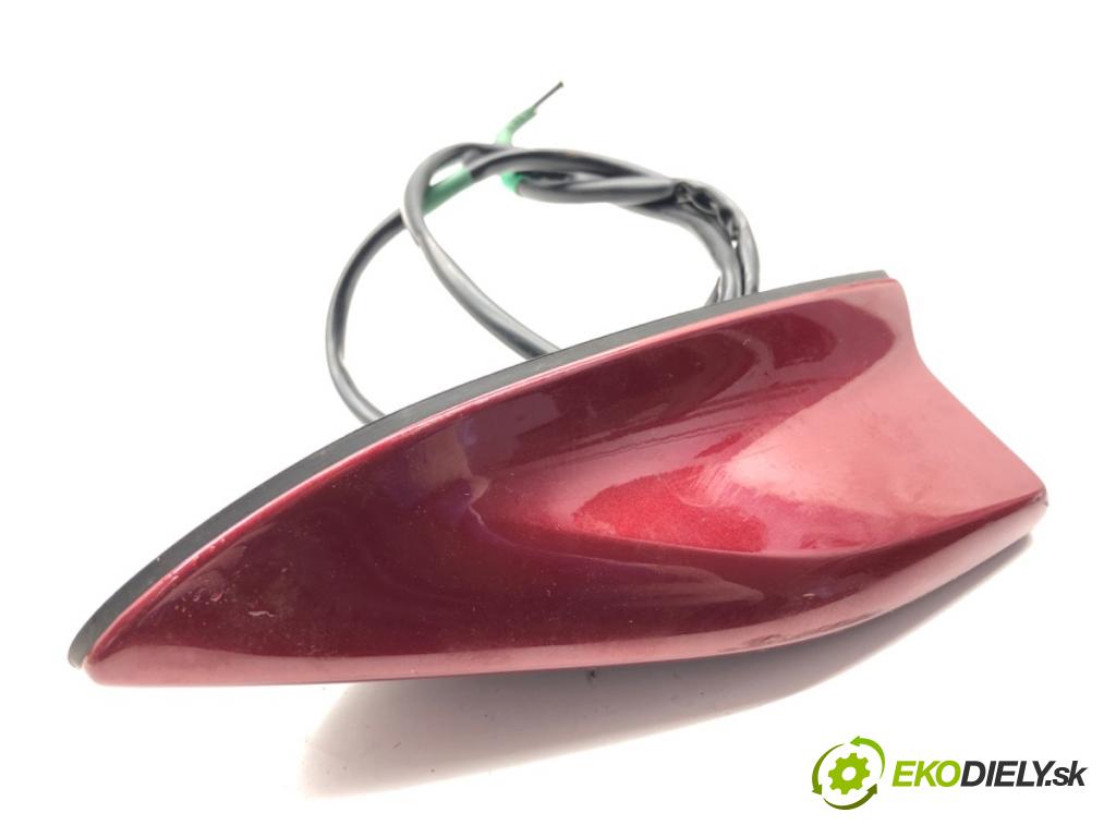 TOYOTA AURIS II liftback 2017 73 kW 1.8 Hybrid (ZWE186_) 1798 ANTENA