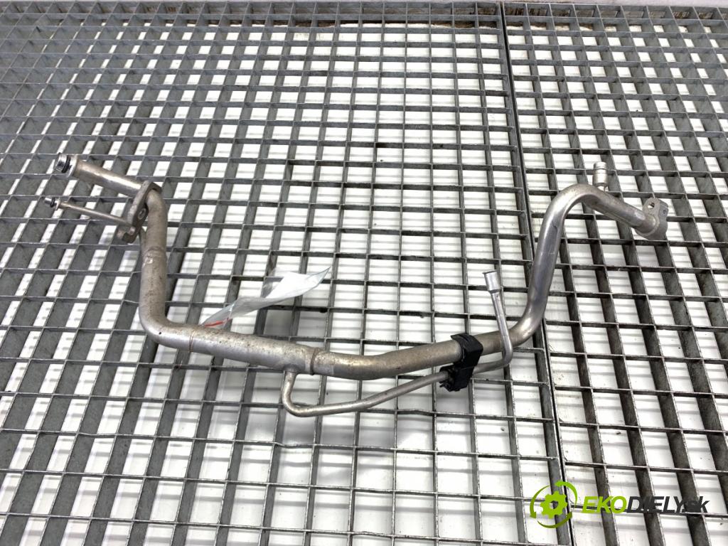 TOYOTA AURIS II liftback 2017 73 kW 1.8 Hybrid (ZWE186_) 1798 rúrka klimatizace 88710-0Z421 (Trubka klimatizace)