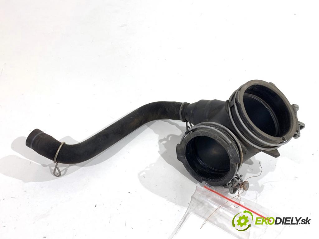 TOYOTA AURIS II liftback 2017 73 kW 1.8 Hybrid (ZWE186_) 1798 Rúra vzduchu 17880-0T050