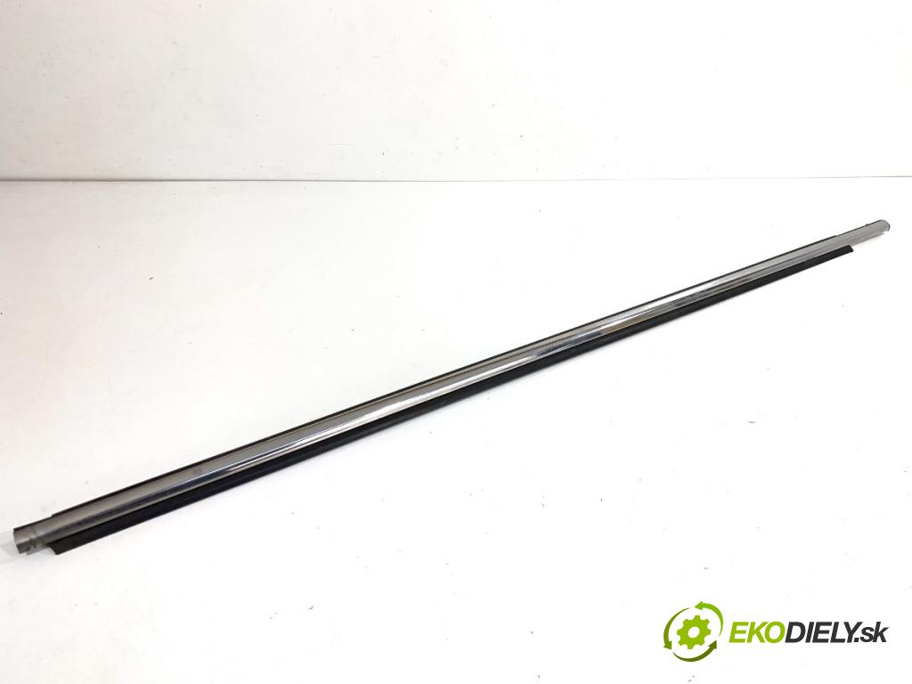 TOYOTA AURIS II liftback 2017 73 kW 1.8 Hybrid (ZWE186_) 1798 Lišta Sbírání: predný pravy 