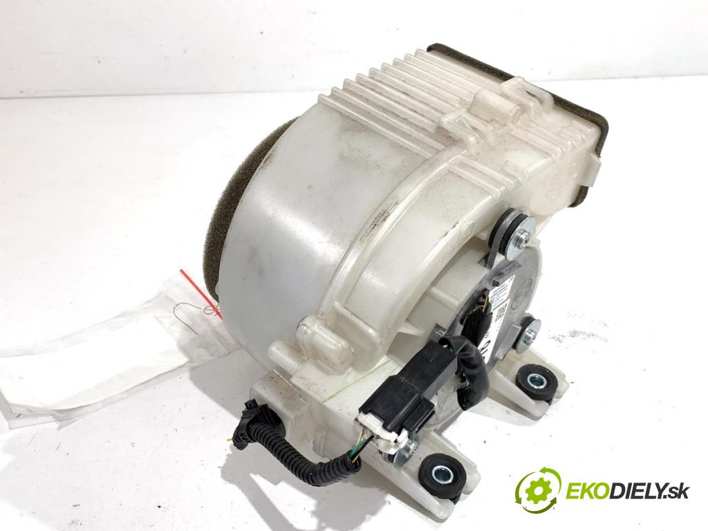 TOYOTA AURIS II liftback 2017 73 kW 1.8 Hybrid (ZWE186_) 1798 ventilátor BATERIE: G9230-12010