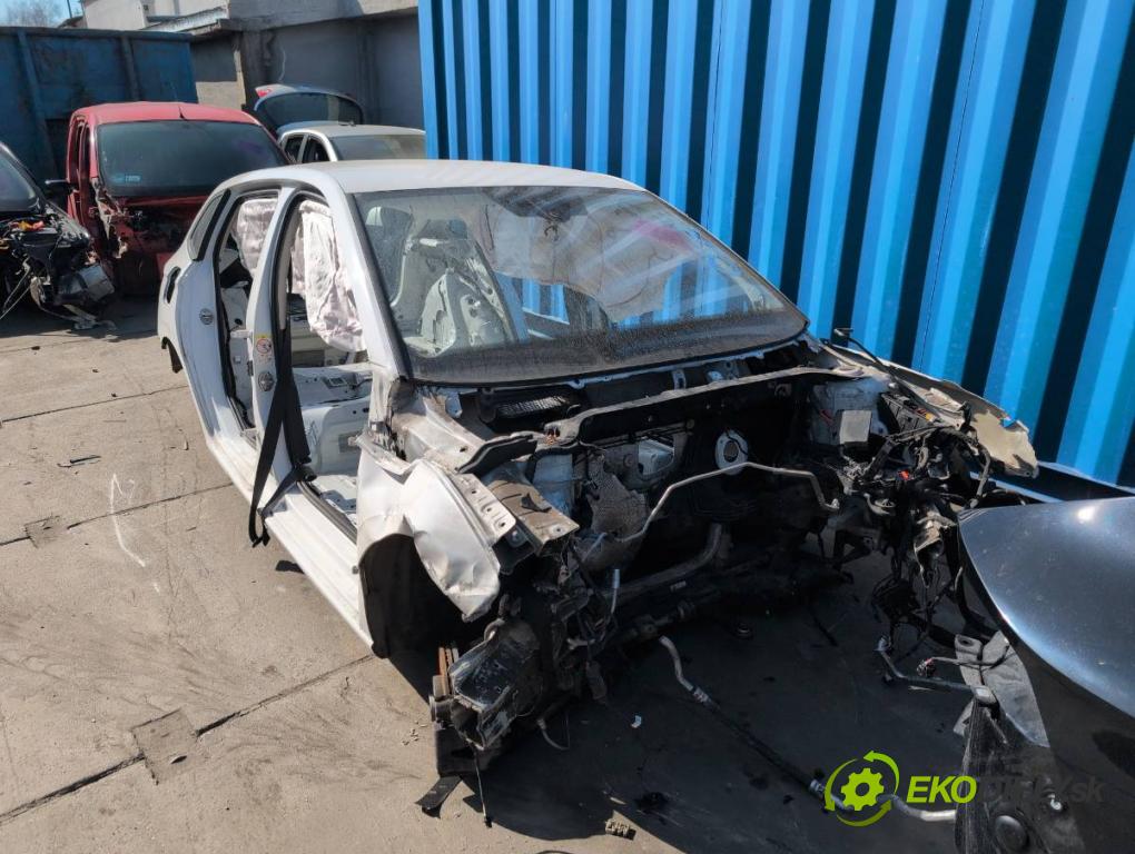 SKODA SCALA liftback 2022 110 kW 1.5 TSI 1495 KAROSERIA ČTVRŤÁK blatník práh střecha PODŁUŻNICA 