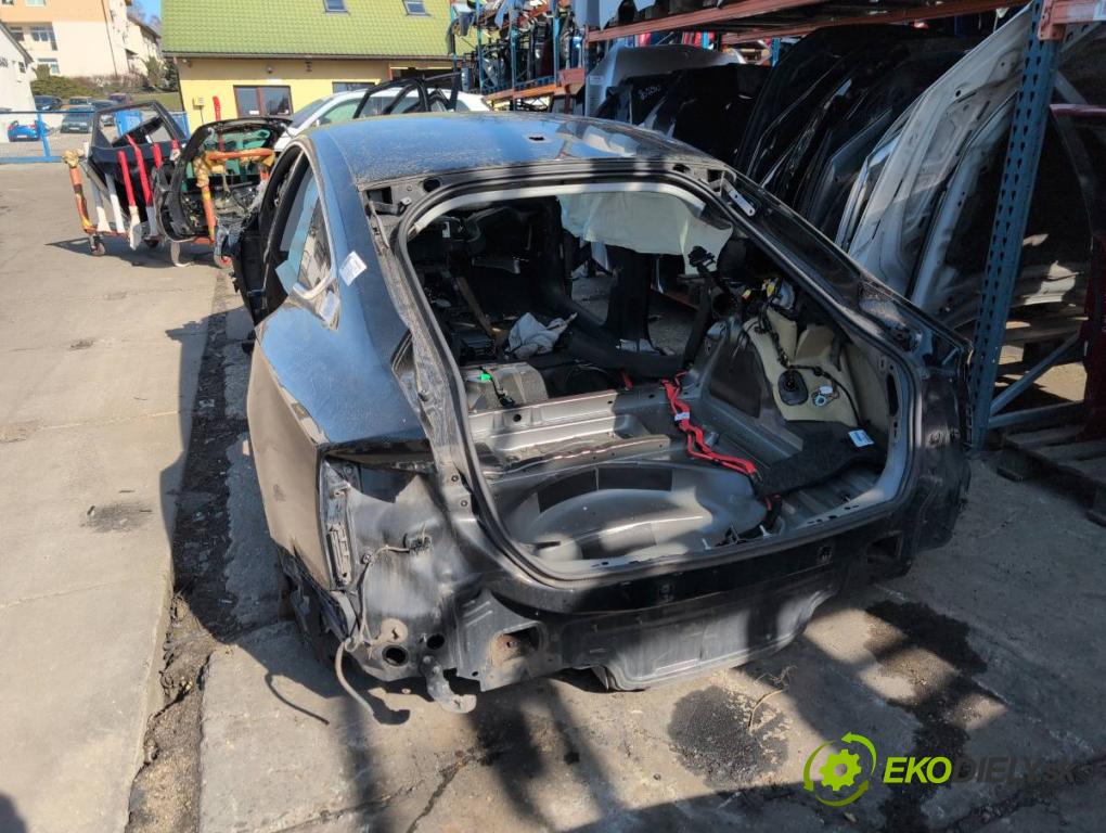 AUDI A5 F5 coupe 2017 140 kW 2.0 TDI 1968 KAROSERIA ČTVRŤÁK blatník práh střecha PODŁUŻNICA