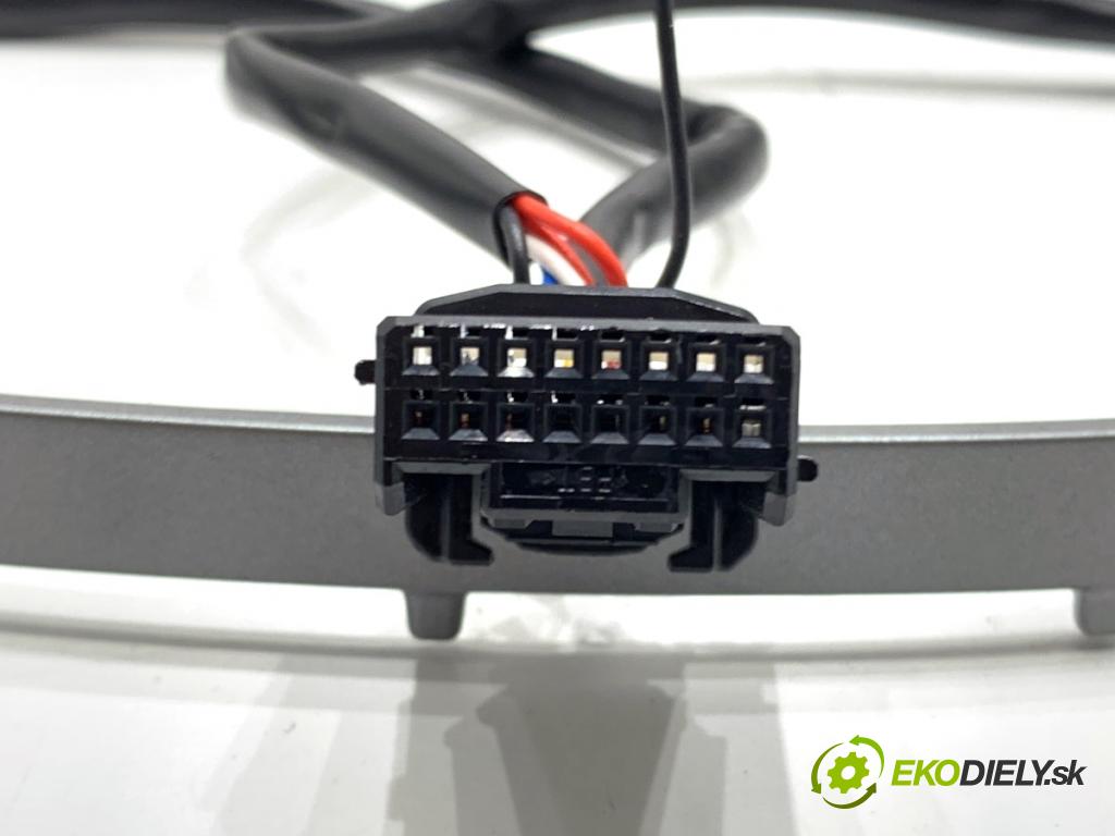 DACIA SANDERO III liftback 2024 74 kW 1.0 TCe 100 999 SPÍNAČE: volantu 255508042R