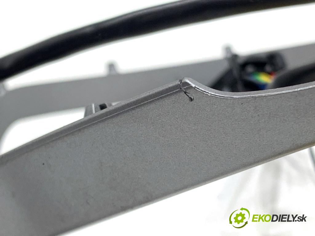 DACIA SANDERO III liftback 2024 74 kW 1.0 TCe 100 999 SPÍNAČE: volantu 255508042R