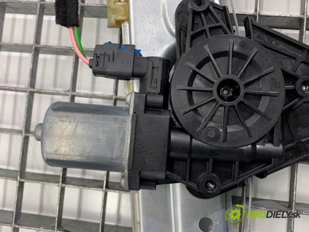 DACIA SANDERO III liftback 2024 74 kW 1.0 TCe 100 999 Mechanizmus okna pravy zad 128001891