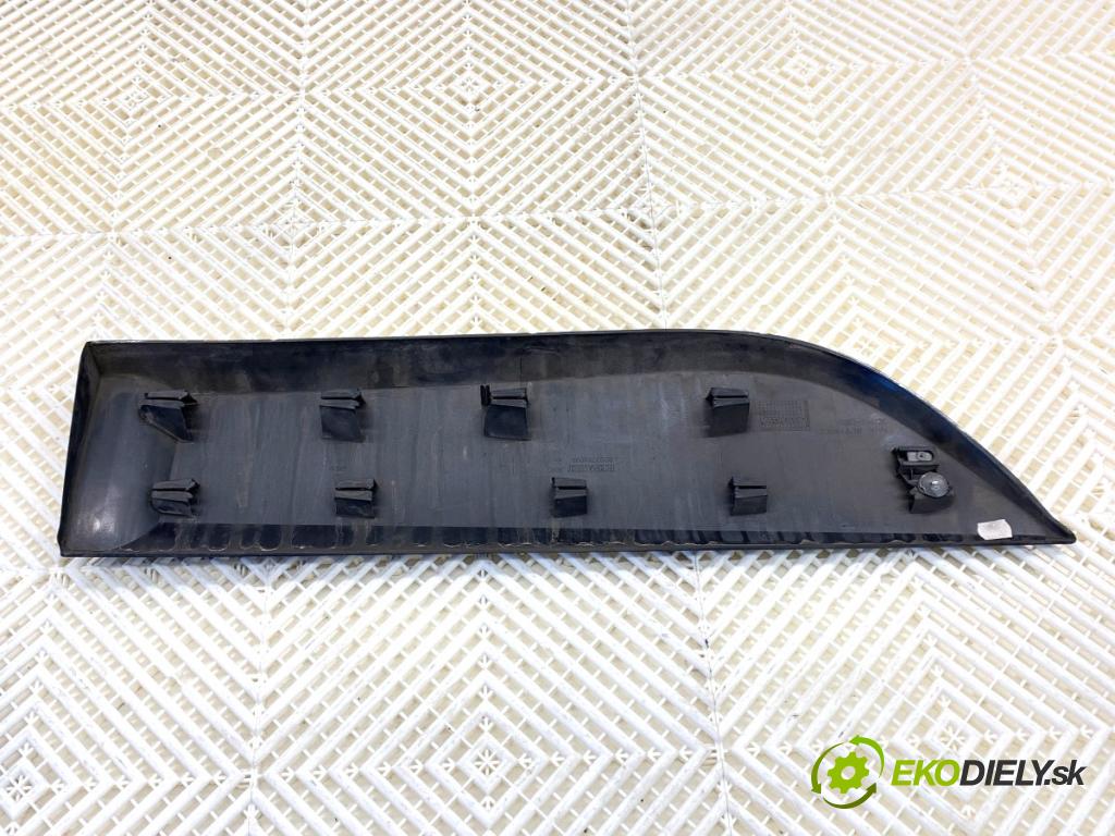 RENAULT GRAND SCENIC III nadwozie wielkoprzestrzenne (MPV) 2010 96 kW 1.4 16V (JZ0F) 1397 Lišta Dvere ľavy zad 828770009R