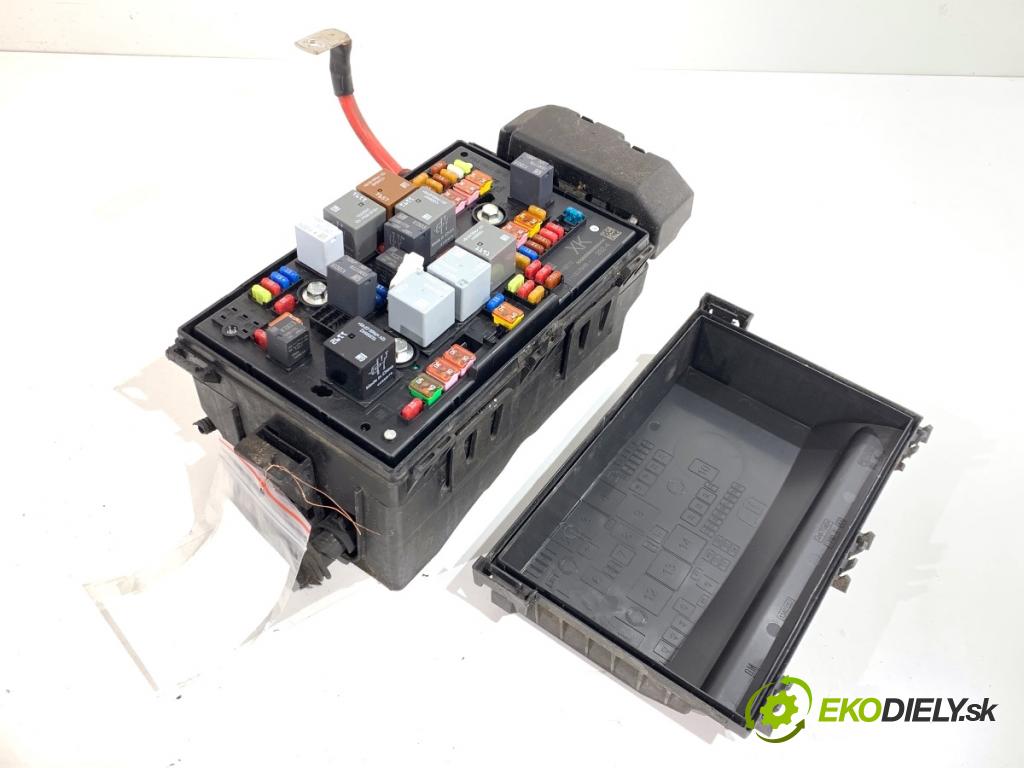 OPEL ZAFIRA C nadwozie wielkoprzestrzenne (MPV) 2014 100 kW 1.6 CDTI (75) 1598 Modul BSI 13449212 (Poistková skrinka)