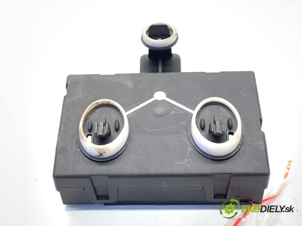 SEAT LEON III liftback 2017 132 kW 1.8 TSI 1798 modul dveře přední část levý 5Q4959593E