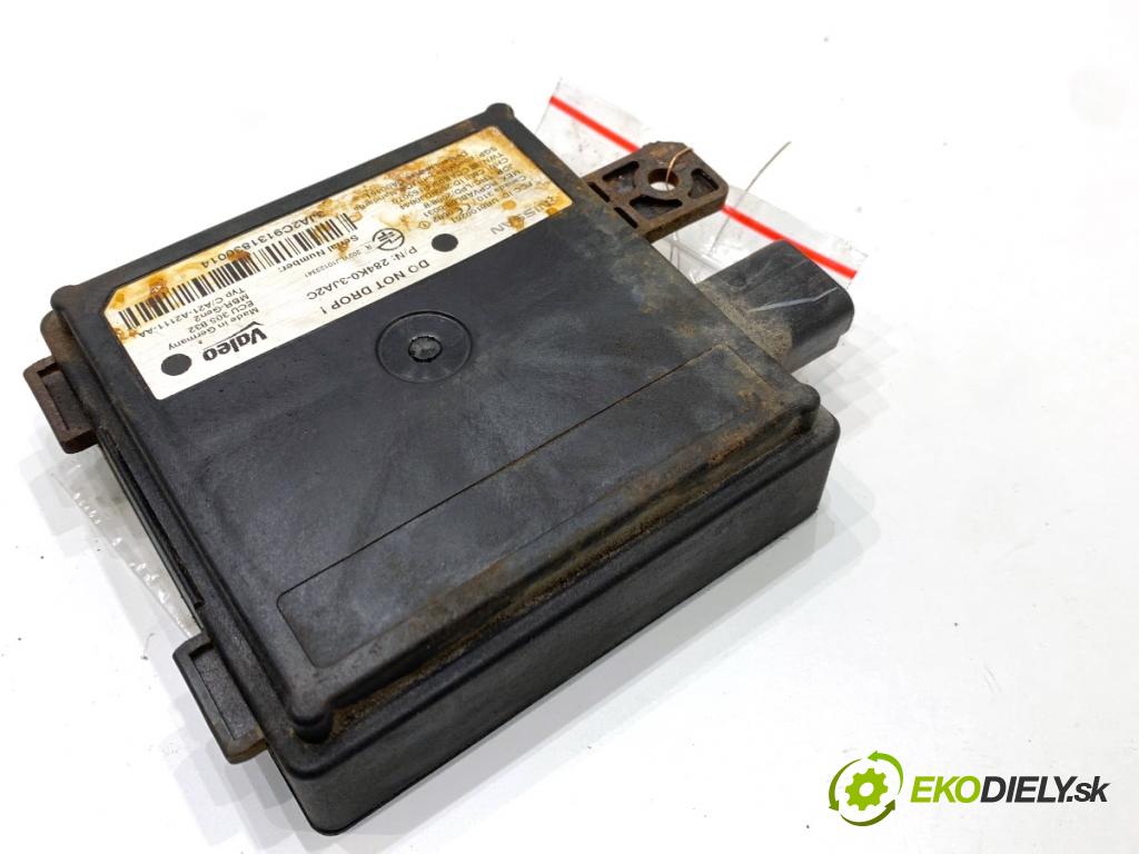 INFINITI Q50 sedan 2014 268 kW 50 Hybrid AWD 3498 Modul Snímač Mŕtveho 284K0-3JA2C