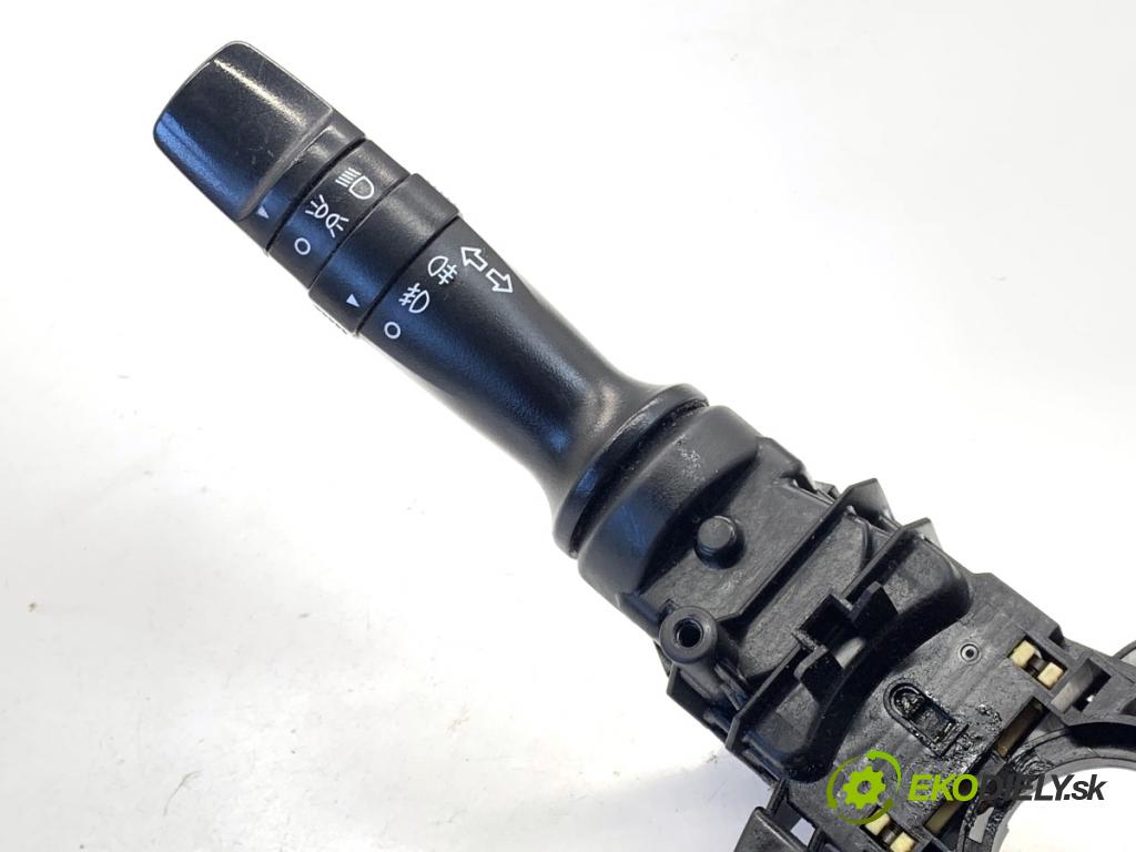 KIA VENGA liftback 2010 66 kW 1.4 CVVT 1396 Prepínač kombinovaný 3753MA-2210 (Prepínacie páčky pod volantom)