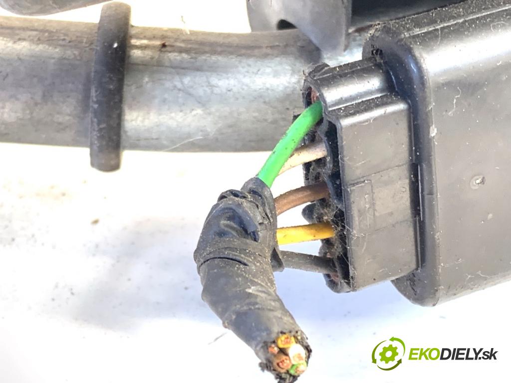 KIA VENGA liftback 2010 66 kW 1.4 CVVT 1396 mechanismus stěračů přední část 98100-1P000 (Motorek stěračů přední)