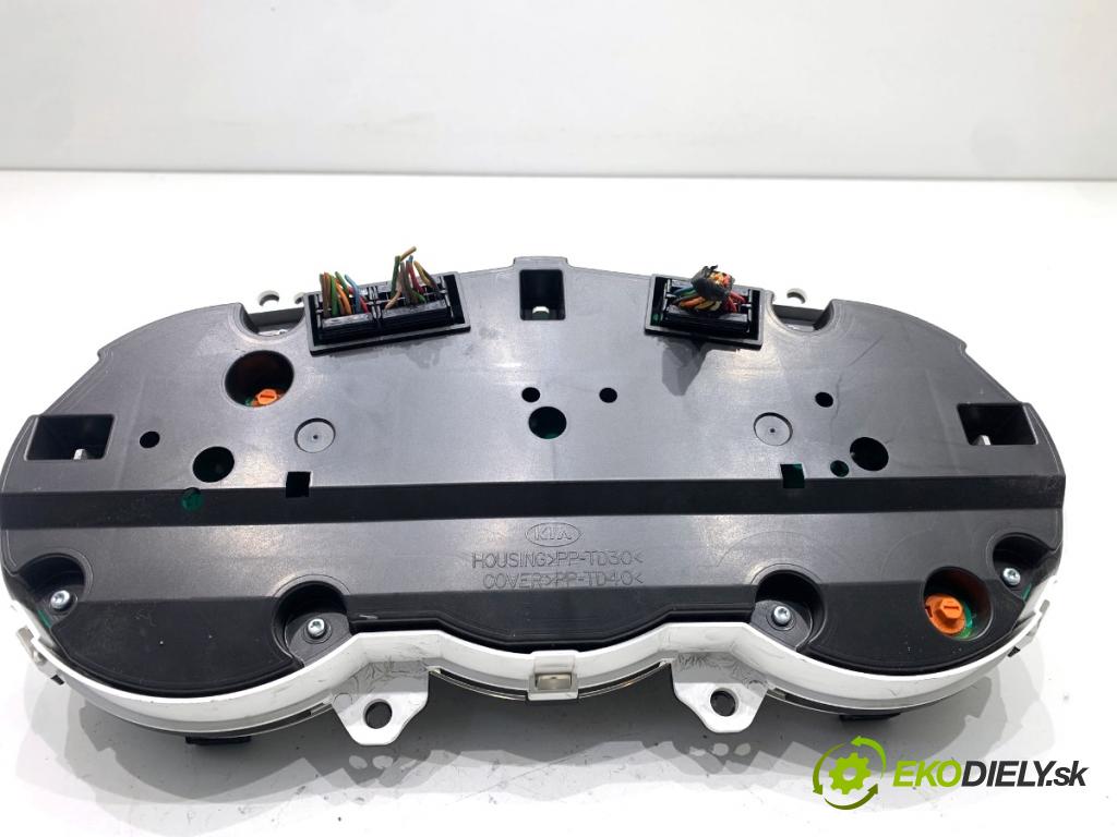 KIA VENGA liftback 2010 66 kW 1.4 CVVT 1396 prístrojovka 94003-1P820 (Přístrojová deska)