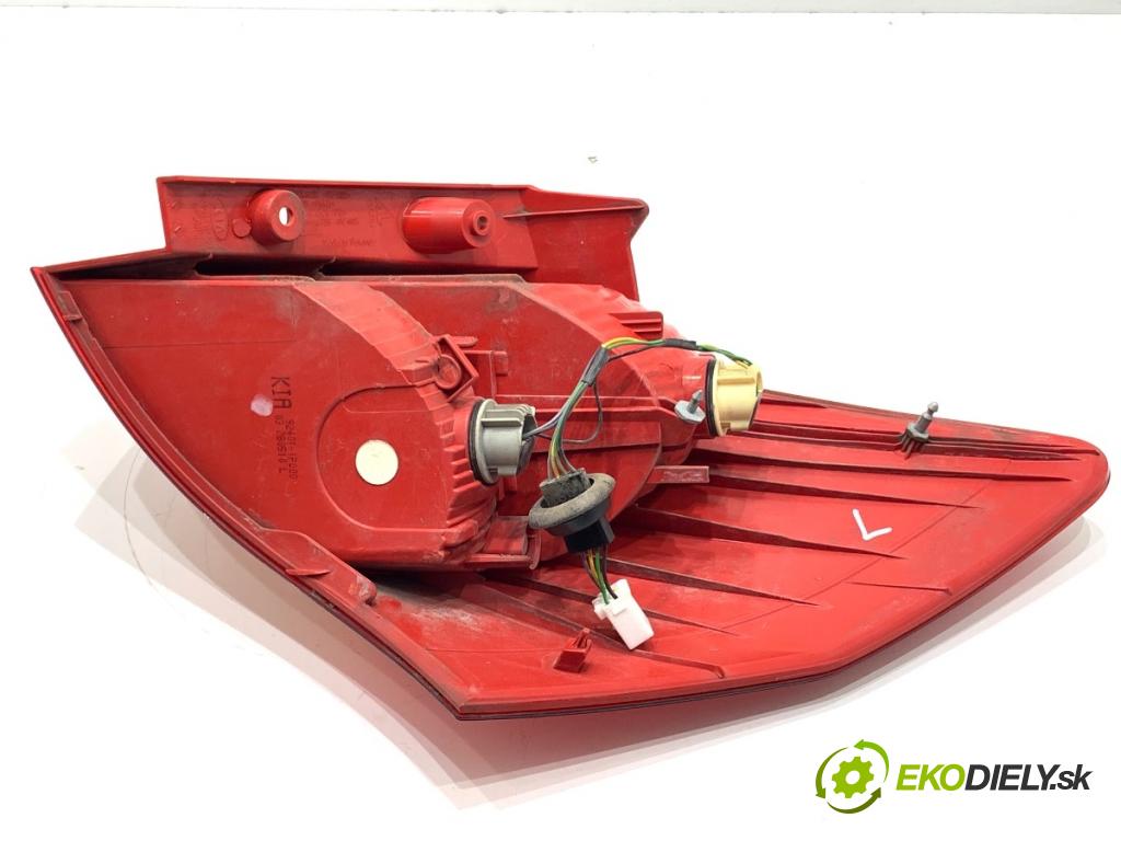 KIA VENGA liftback 2010 66 kW 1.4 CVVT 1396 světlo levý zadní část