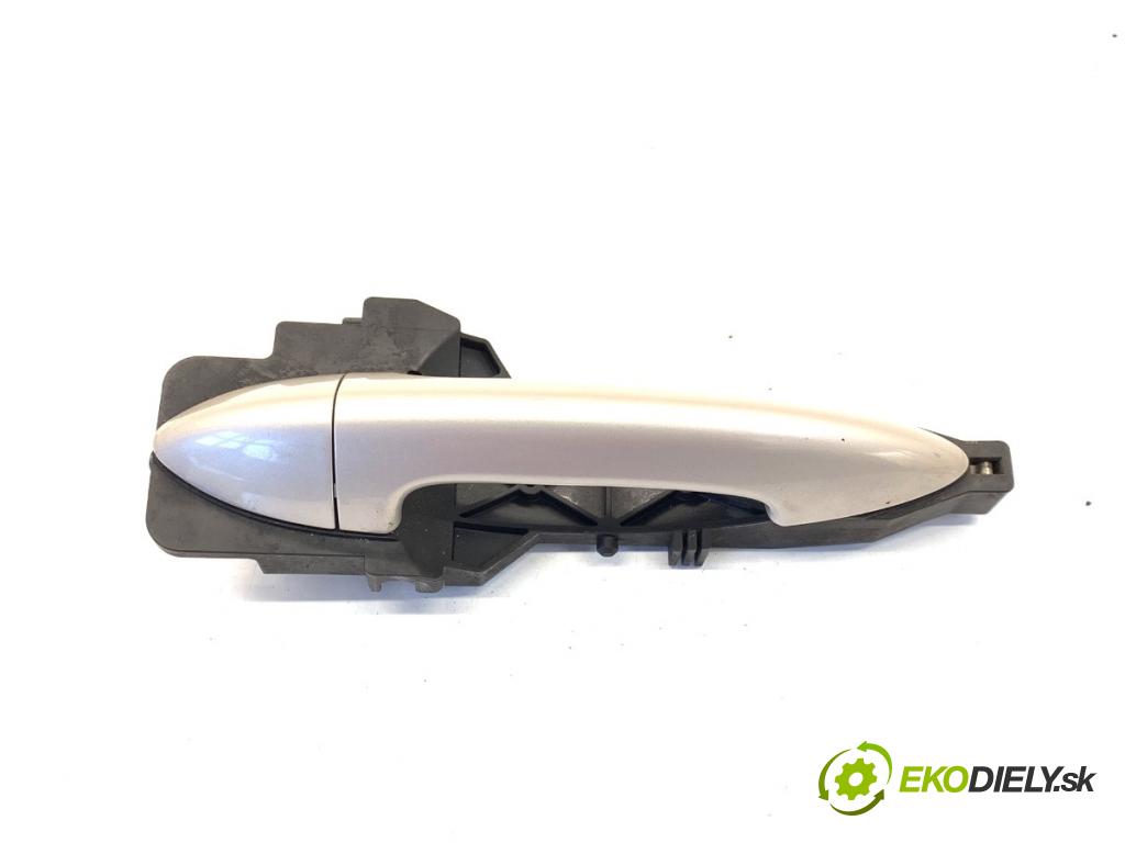 KIA VENGA liftback 2010 66 kW 1.4 CVVT 1396 klika vnejší levý zadní část 