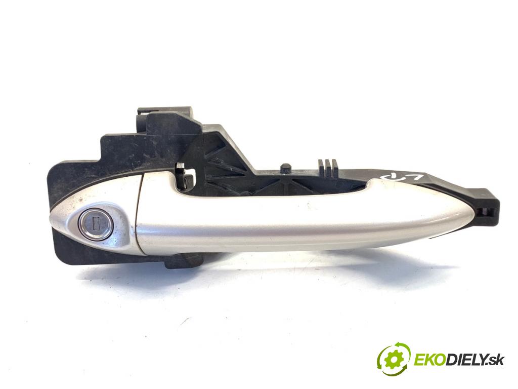 KIA VENGA liftback 2010 66 kW 1.4 CVVT 1396 klika vnejší levý přední část 