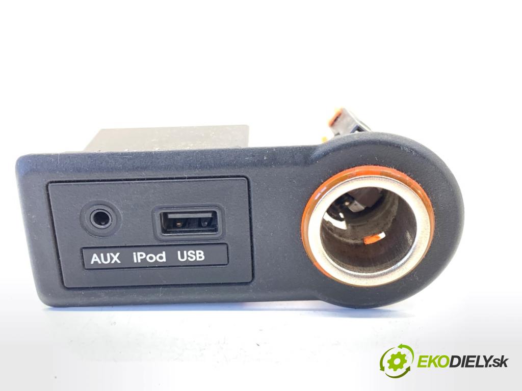 KIA VENGA liftback 2010 66 kW 1.4 CVVT 1396 HNÍZDO: USB 96120-1P000