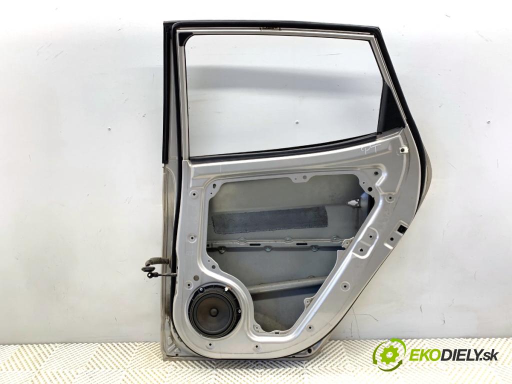 KIA VENGA liftback 2010 66 kW 1.4 CVVT 1396 Dvere pravy zad