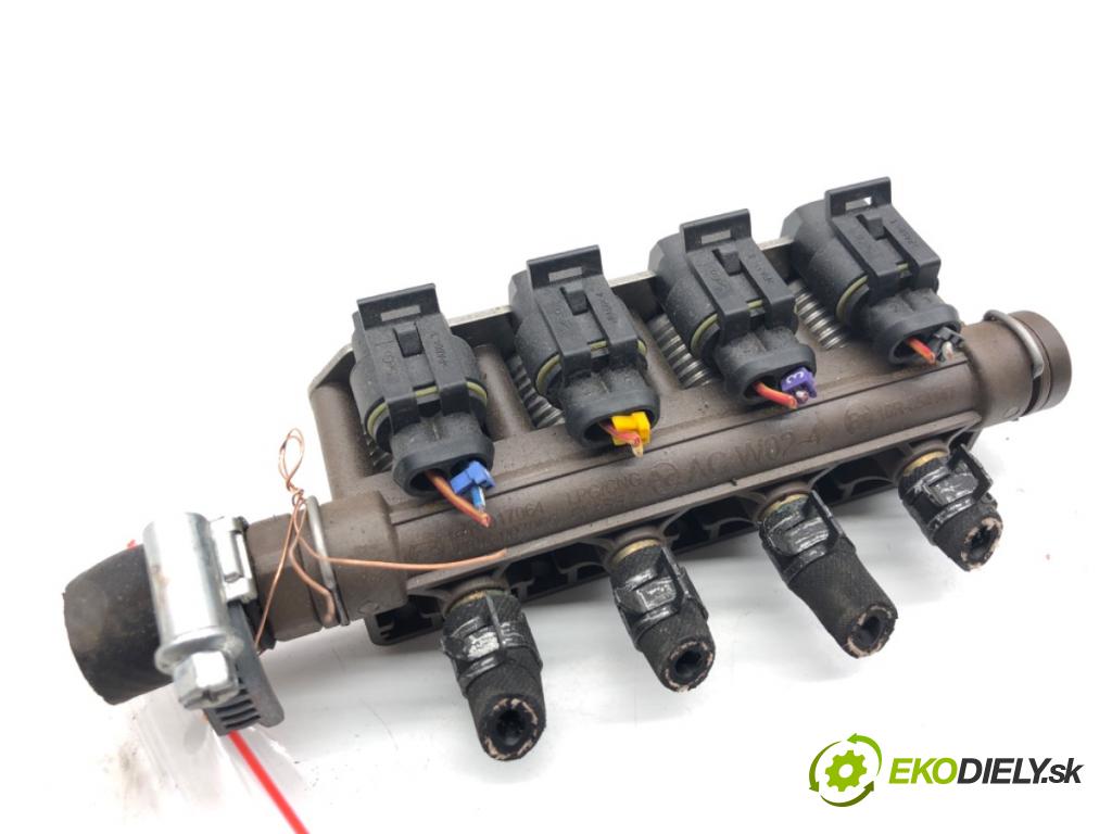 KIA VENGA liftback 2010 66 kW 1.4 CVVT 1396 vstrekovač LPG 67R-017064