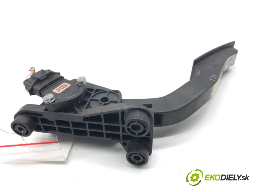 KIA VENGA liftback 2010 66 kW 1.4 CVVT 1396 potenciometr plynového pedálu 35190-4A501 (Potenciometr plynového pedálu)