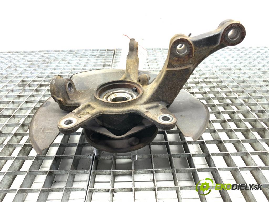HONDA CIVIC VIII liftback 2006 61 kW 1.4 (FK1) 1339 náboj pravý přední část