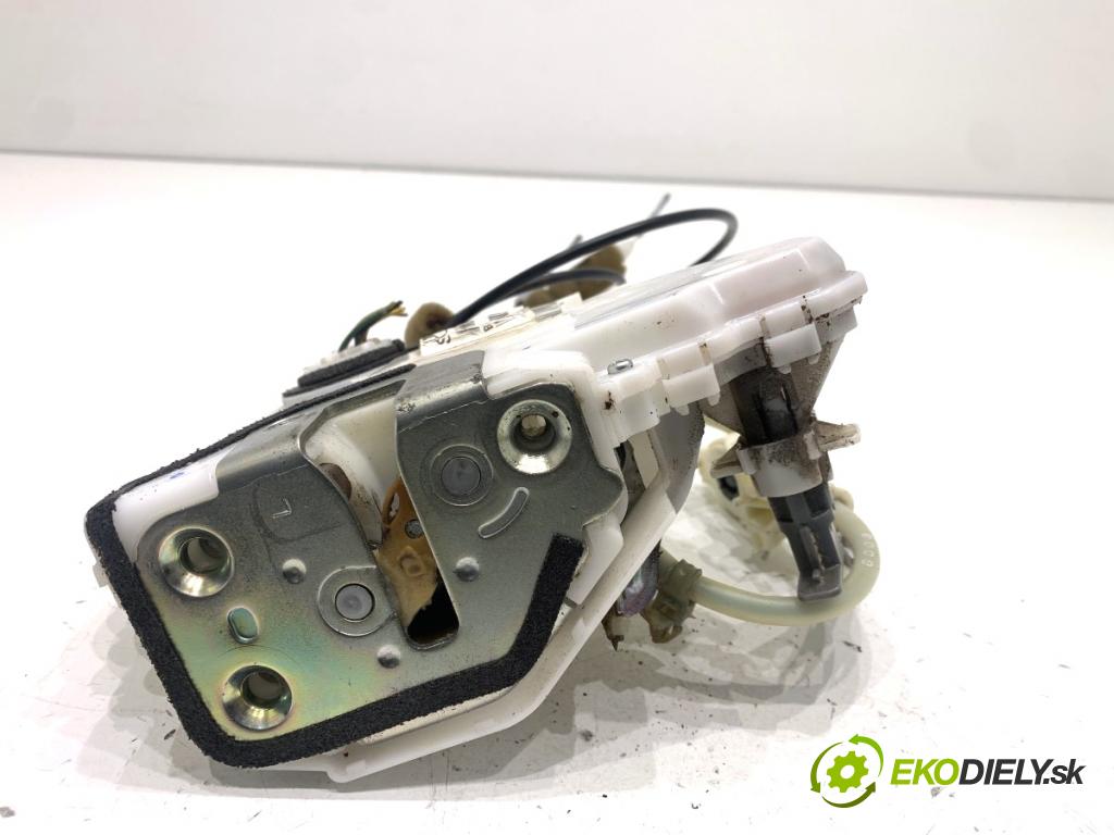 HONDA CIVIC VIII liftback 2006 61 kW 1.4 (FK1) 1339 zámok Dvere ľavy predný 