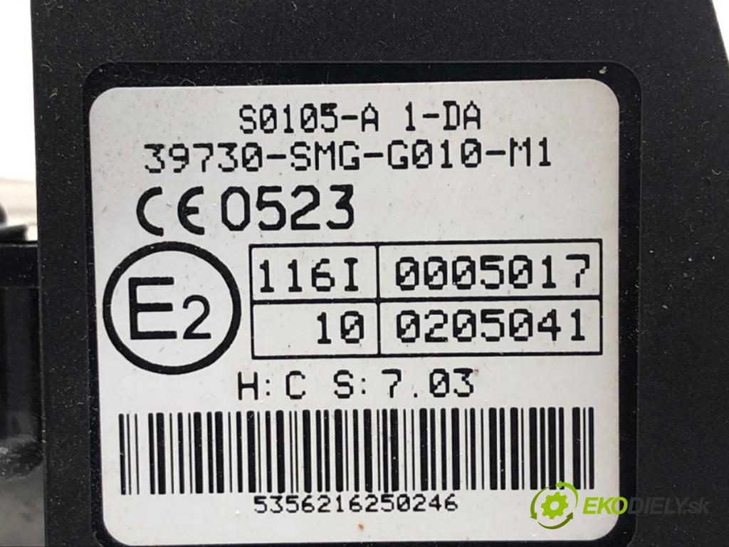 HONDA CIVIC VIII liftback 2006 61 kW 1.4 (FK1) 1339 spinačka 39730-SMG-G010-M1 (Spínacia skrinka)