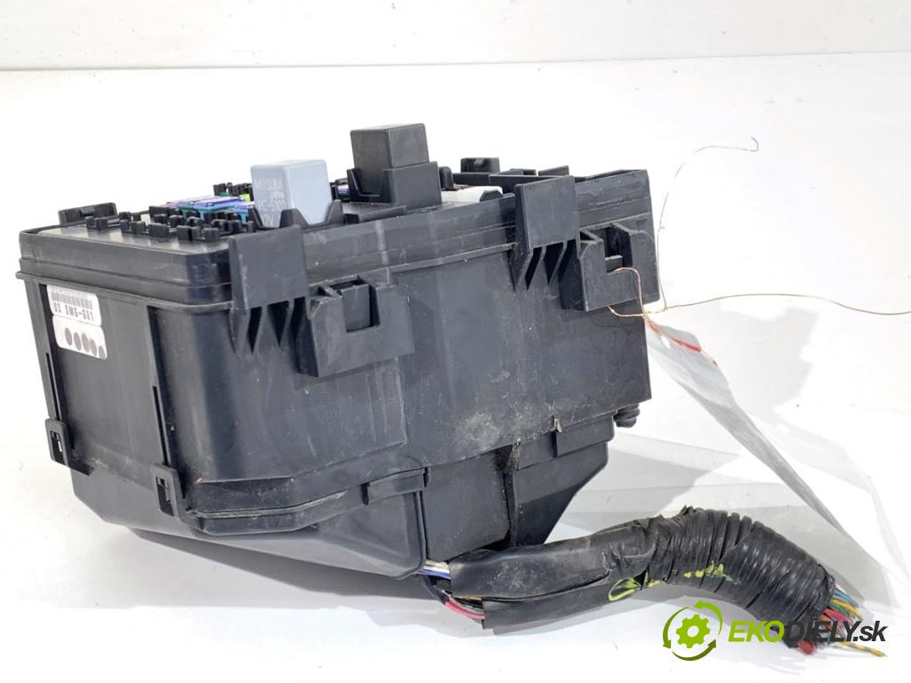 HONDA CIVIC VIII liftback 2006 61 kW 1.4 (FK1) 1339 Skrinka poistková SMG-G01 (Poistková skrinka)