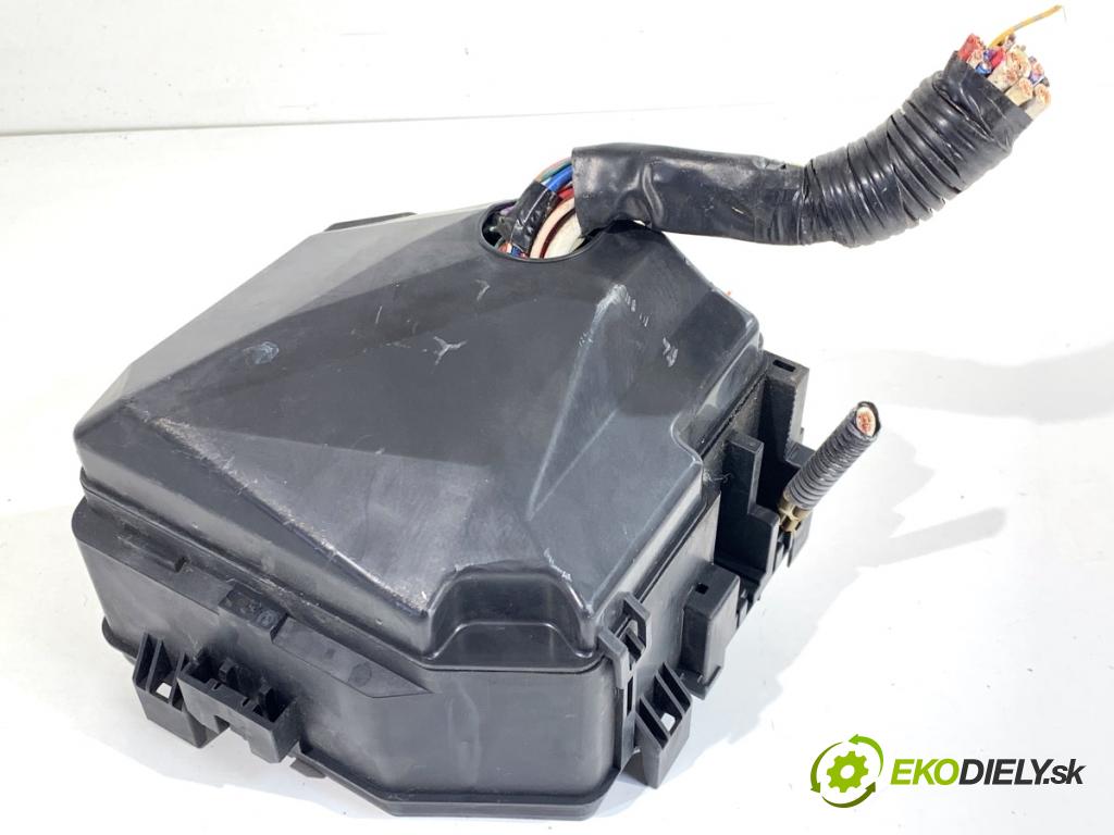 HONDA CIVIC VIII liftback 2006 61 kW 1.4 (FK1) 1339 Skrinka poistková SMG-G01 (Poistková skrinka)