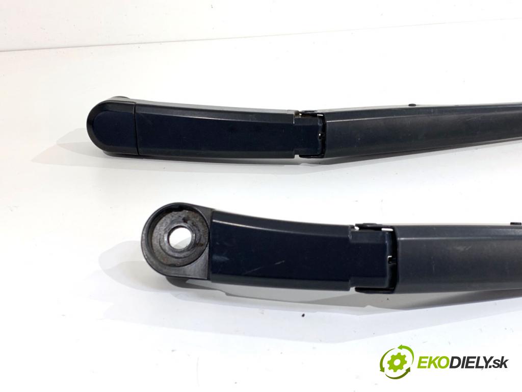 HONDA CIVIC VIII liftback 2006 61 kW 1.4 (FK1) 1339 ramena stěrače přední část