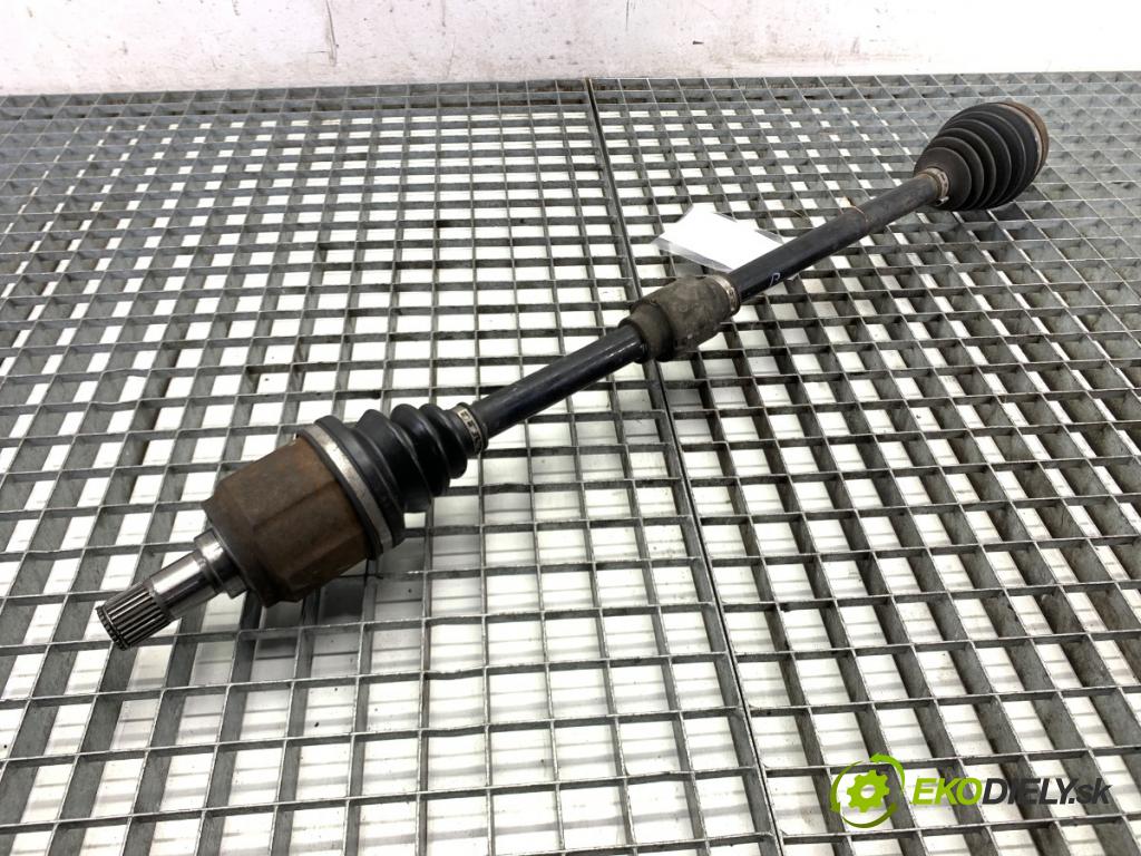 HONDA CIVIC VIII liftback 2006 61 kW 1.4 (FK1) 1339 poloos pravý přední část