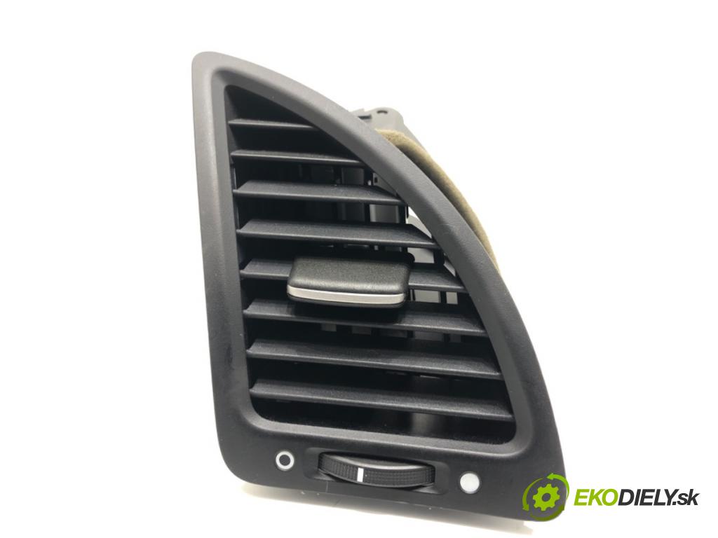 HONDA CIVIC VIII liftback 2006 61 kW 1.4 (FK1) 1339 mří topení pravý přední část 