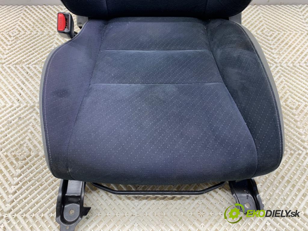 HONDA CIVIC VIII liftback 2006 61 kW 1.4 (FK1) 1339 Sedadlo ľavy predný