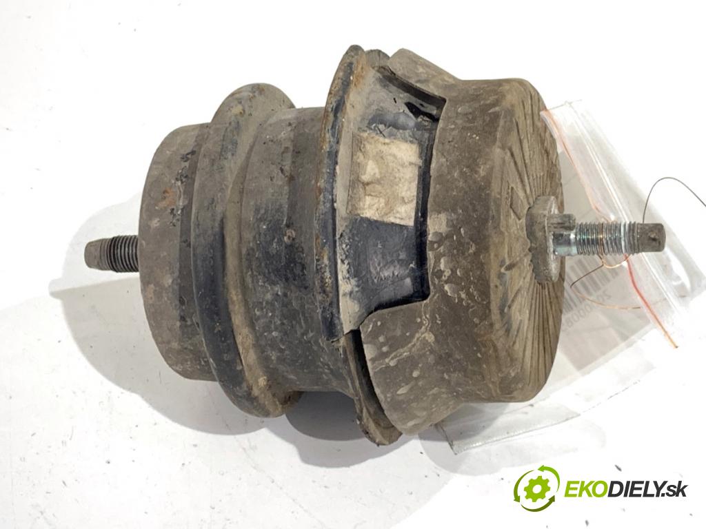 INFINITI Q50 sedan 2014 268 kW 50 Hybrid AWD 3498 AirBag Motor pravy 