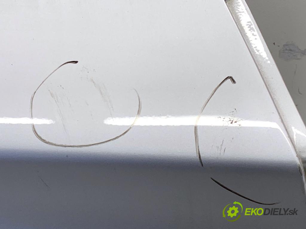 BMW F25 SUV 2013 190 kW xDrive 30 d 2993 Dvere pravy zad 354