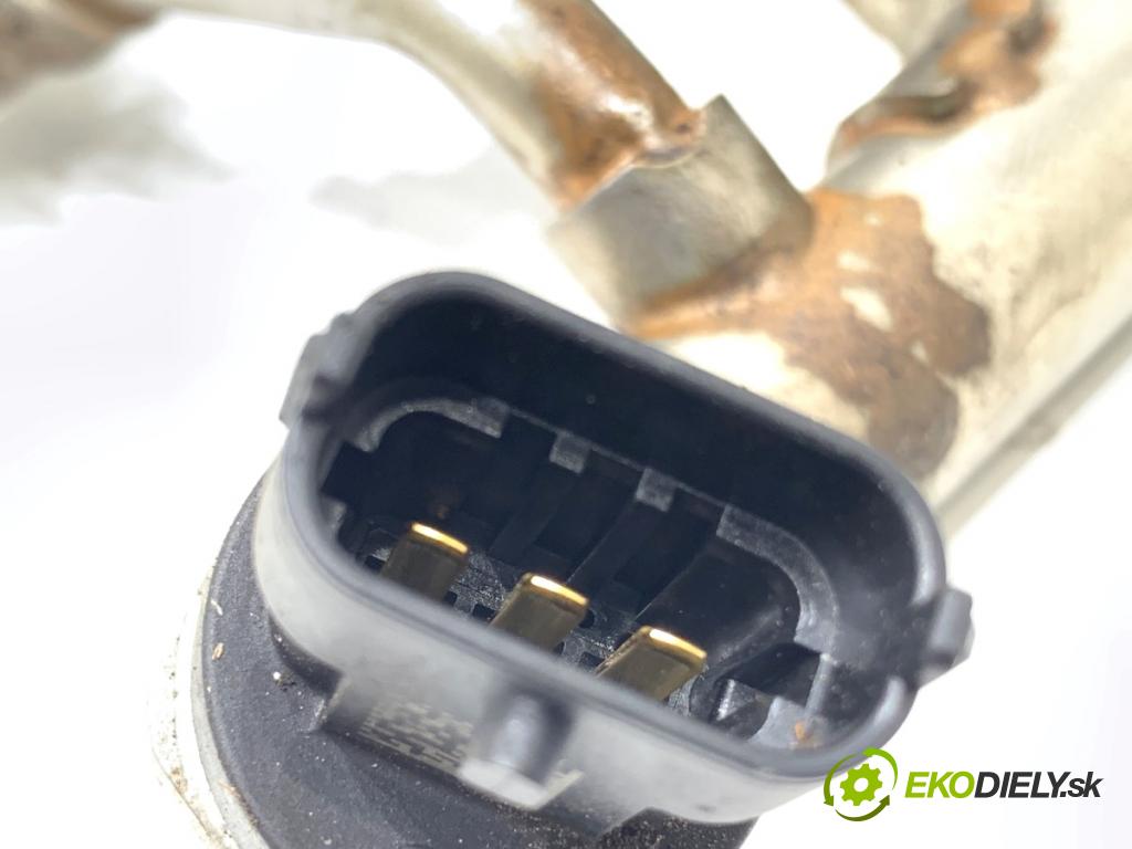 FORD ECOSPORT SUV 2018 103 kW 1.0 EcoBoost 998 Lišta vstrekovacia INJEKCIA: 0261500718