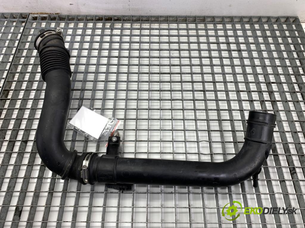 FORD ECOSPORT SUV 2018 103 kW 1.0 EcoBoost 998 Rúra vzduchu JN15-90623-AB